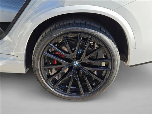 New 2026 BMW X5 xDrive40i w/ M Sport Package image 10