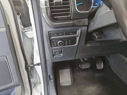 Used 2023 Ford F150 XLT w/ Equipment Group 302A High image 25