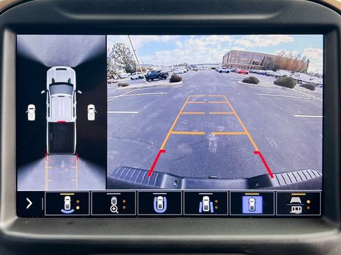 Used 2023 Chevrolet Silverado 2500 High Country image 6