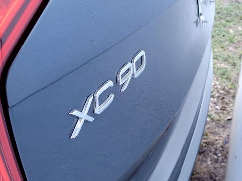Used 2023 Volvo XC90 B6 Plus AWD/4WD image 3
