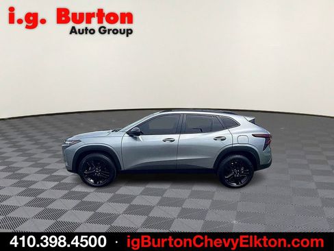 Used 2025 Chevrolet Trax ACTIV w/ Driver Confidence Package FWD image 5