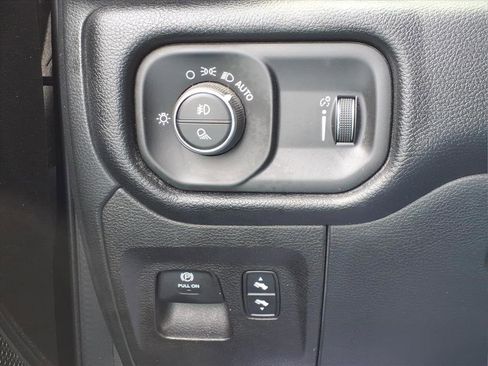 Used 2022 RAM 1500 Big Horn image 26