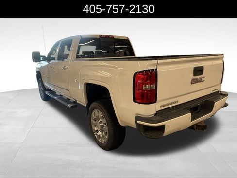Used 2016 GMC Sierra 2500 Denali w/ Driver Alert Package AWD/4WD image 4