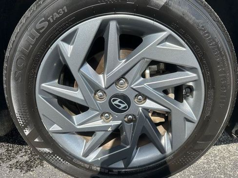 Used 2024 Hyundai Elantra SEL FWD image 26