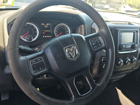 Used 2019 RAM 1500 Express w/ Express Value Package AWD/4WD image 5