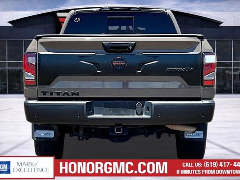 Used 2021 Nissan Titan PRO-4X w/ Pro-4x Convenience Package AWD/4WD image 5