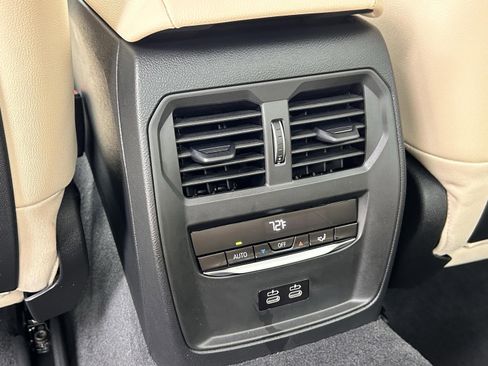 New 2026 BMW 330i Sedan w/ Premium Package image 26