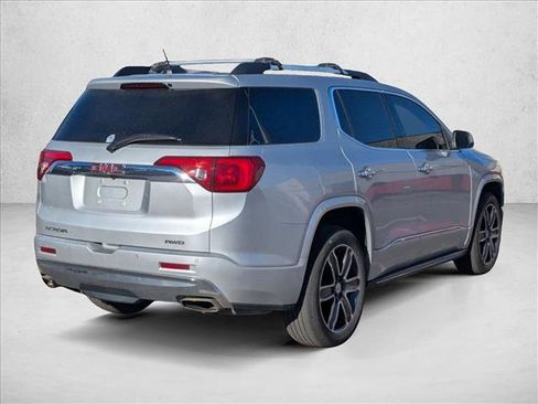 Used 2017 GMC Acadia Denali image 5