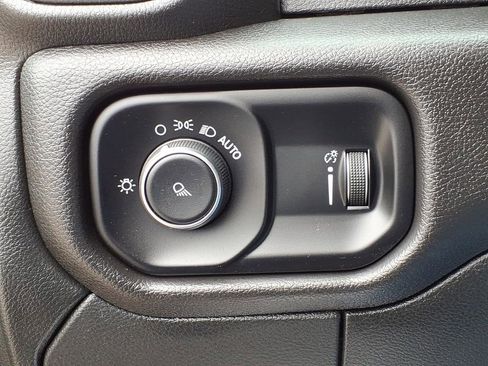 Used 2024 RAM 3500 Tradesman AWD/4WD image 16