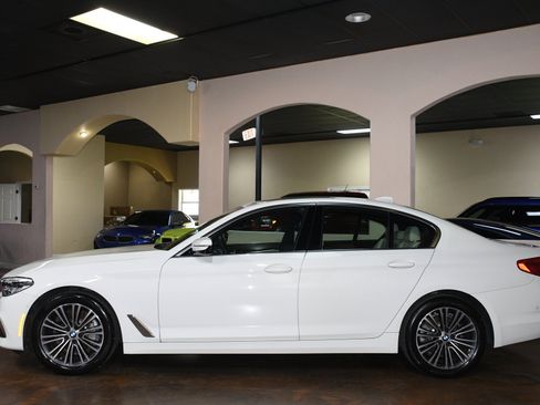 Used 2020 BMW 530i w/ Premium Package RWD image 51
