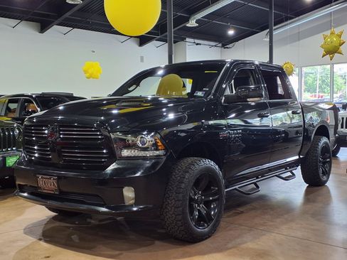 Used 2017 RAM 1500 Sport w/ Black Ram 1500 Sport Group AWD/4WD image 3