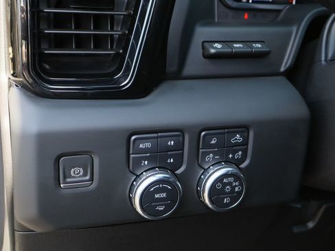 Certified 2024 GMC Sierra 2500 AT4X w/ AT4X AEV Edition image 12