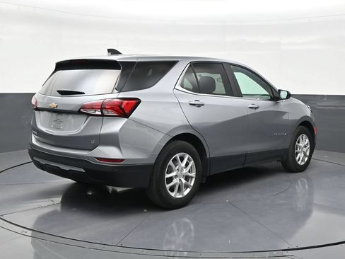 Used 2024 Chevrolet Equinox LT FWD image 5