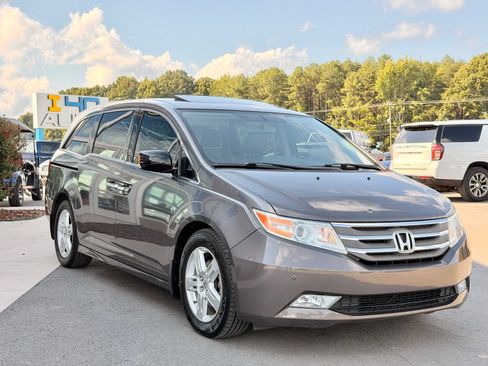 Used 2013 Honda Odyssey Touring Elite image 6