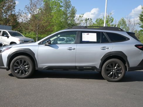 Certified 2025 Subaru Outback Onyx Edition AWD/4WD image 6