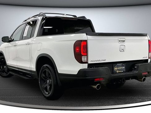 Used 2021 Honda Ridgeline Black Edition image 4