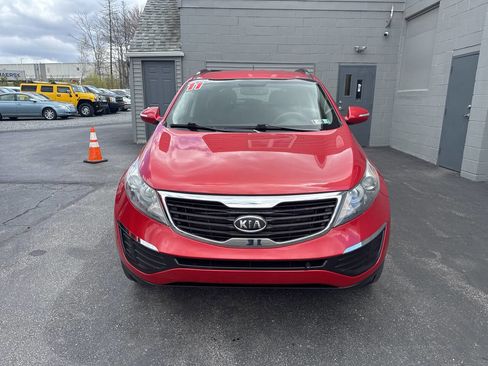 Used 2011 Kia Sportage LX w/ Convenience Pkg image 2