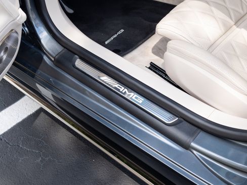 Used 2025 Mercedes-Benz AMG GT 63 image 38