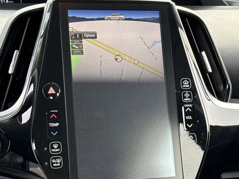 Used 2017 Toyota Prius Prime Advanced image 19