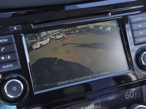 Certified 2020 Nissan Rogue SV image 13