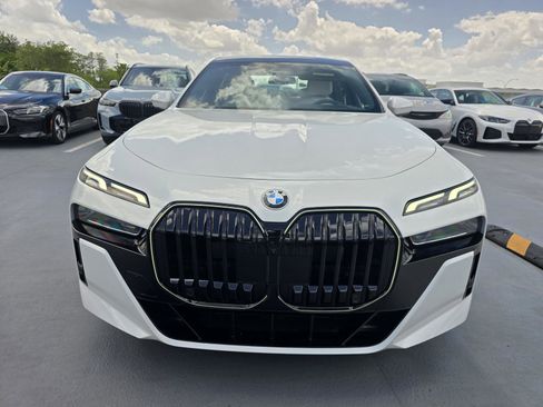 New 2026 BMW 760i xDrive AWD/4WD image 2