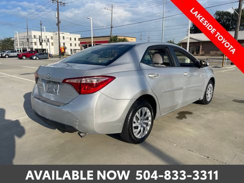 Used 2018 Toyota Corolla LE FWD image 5