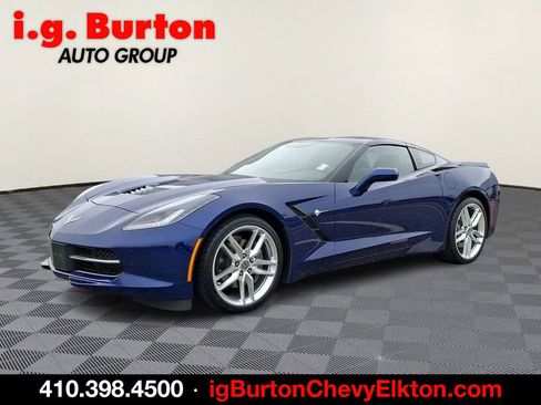 Used 2019 Chevrolet Corvette Stingray Coupe w/ 1LT image 3