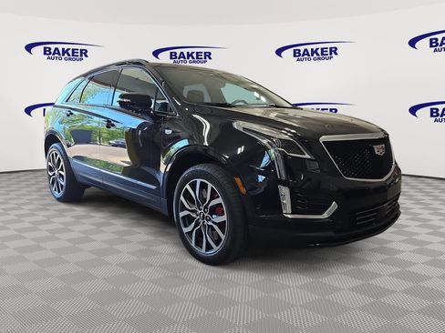 Used 2023 Cadillac XT5 Sportv w/ Platinum Package AWD/4WD image 3