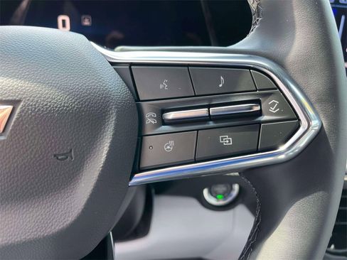 Used 2025 Chevrolet Suburban Premier image 34