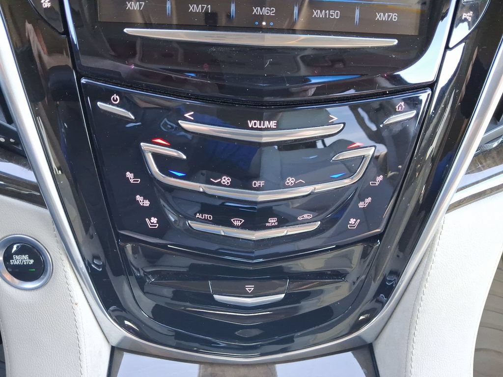 Used 2019 Cadillac Escalade Luxury w/ LPO, Radiant Package AWD/4WD image 17