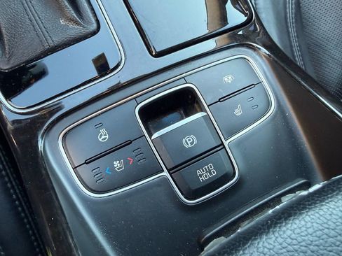 Used 2014 Kia Cadenza Premium w/ Technology Package image 11