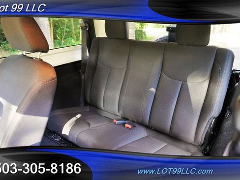 Used 2017 Jeep Wrangler Sport AWD/4WD image 12