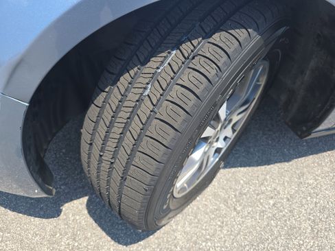 Used 2011 Honda Odyssey EX image 31