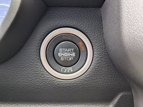 Used 2024 RAM 2500 Big Horn AWD/4WD image 22