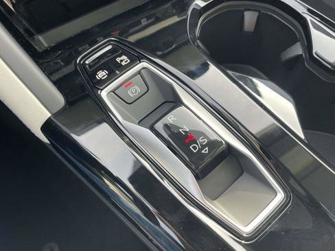 New 2025 Audi Q5 Premium Plus image 32