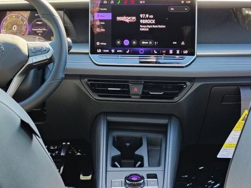 New 2026 Volkswagen Tiguan SE R-Line image 15