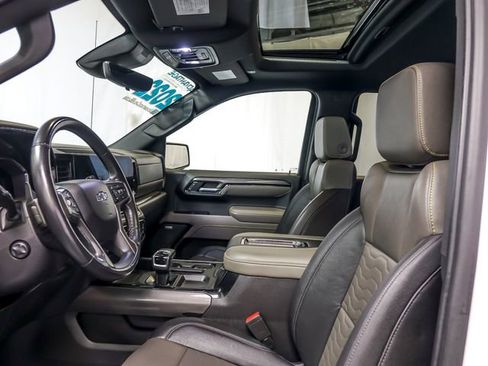 Certified 2022 Chevrolet Silverado 1500 ZR2 w/ Technology Package AWD/4WD image 13