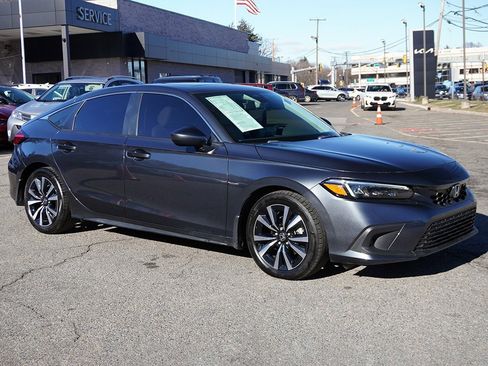 Used 2022 Honda Civic EX-L image 2