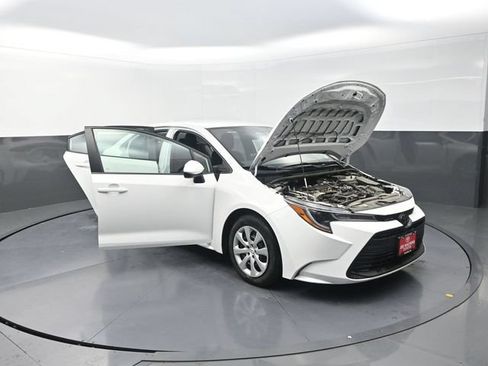 Certified 2024 Toyota Corolla LE FWD image 39