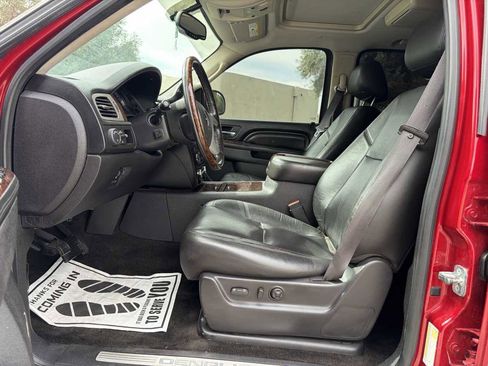 Used 2012 GMC Yukon Denali AWD/4WD image 10