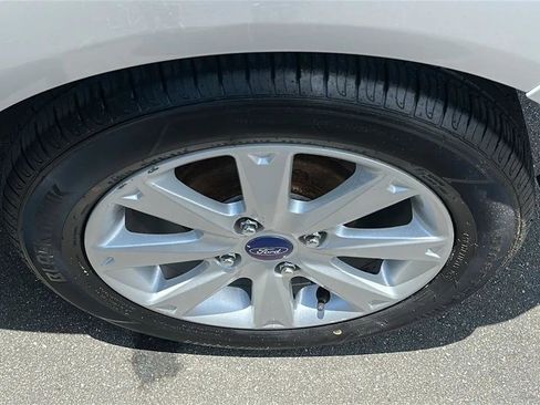 Used 2012 Ford Fiesta SE FWD image 17