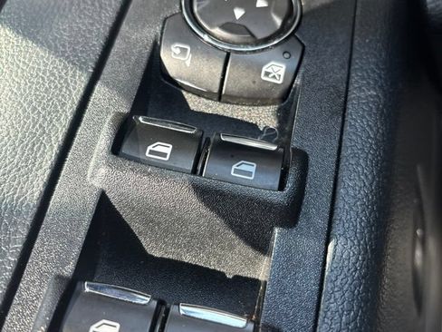 Used 2019 Ford F150 Lariat w/ Equipment Group 502A Luxury AWD/4WD image 22
