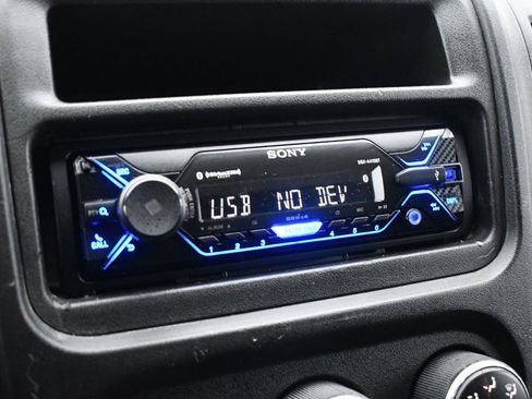 Used 2016 RAM ProMaster 2500 w/ Premium Appearance Group image 19