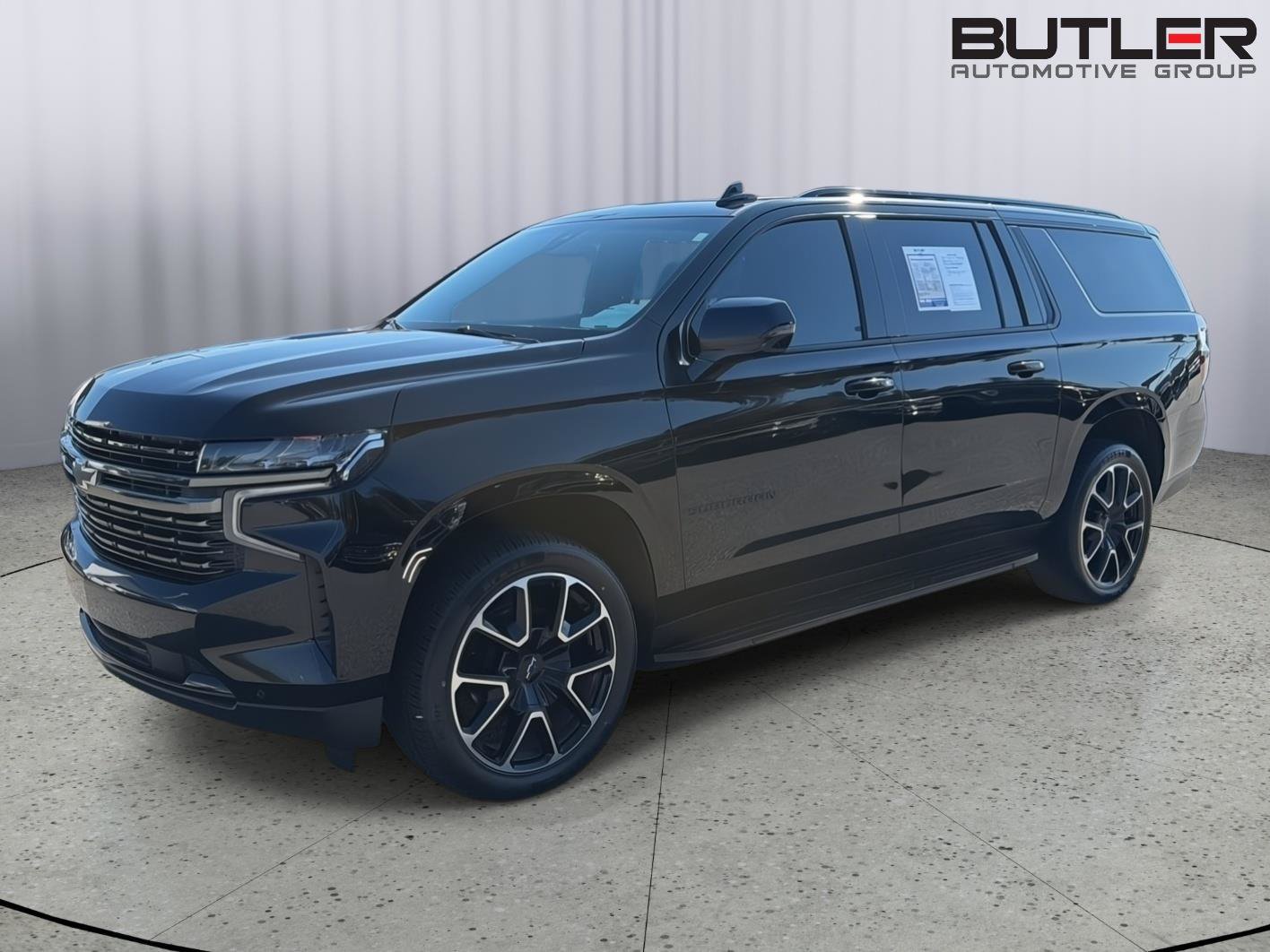 Used 2021 Chevrolet Suburban RST w/ Luxury Package RWD image 2