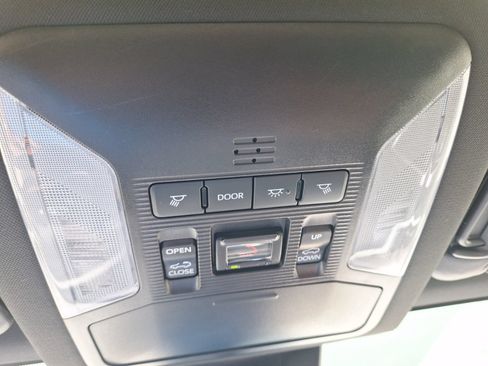 Used 2022 Toyota RAV4 XSE AWD/4WD image 28