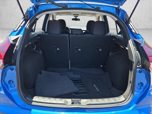 Used 2023 Nissan Kicks SV FWD image 6