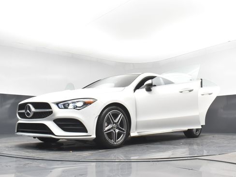 Used 2022 Mercedes-Benz CLA 250 4MATIC w/ AMG Line image 31