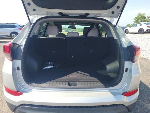 Used 2018 Hyundai Tucson SE w/ Cargo Package AWD/4WD image 8