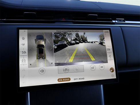 Certified 2025 Land Rover Range Rover SE image 23