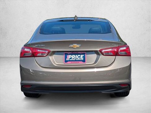 Used 2020 Chevrolet Malibu LT w/ Leather Package FWD image 7